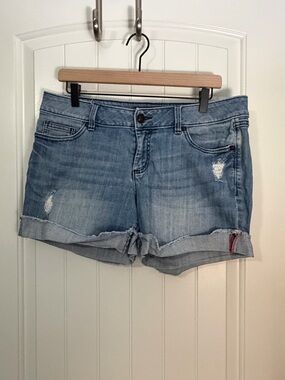 LC Lauren Conrad Light Wash Distressed Rolled-Hem Denim Shorts